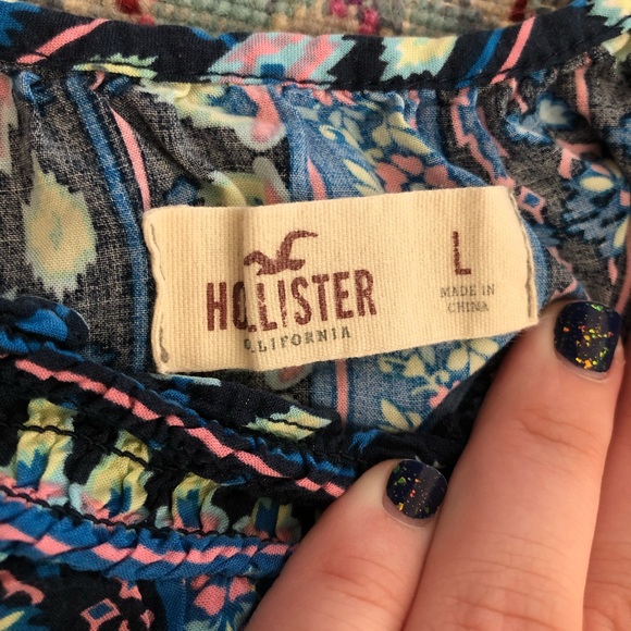 Floral Aztec Hollister Shirt - Picture 2 of 2